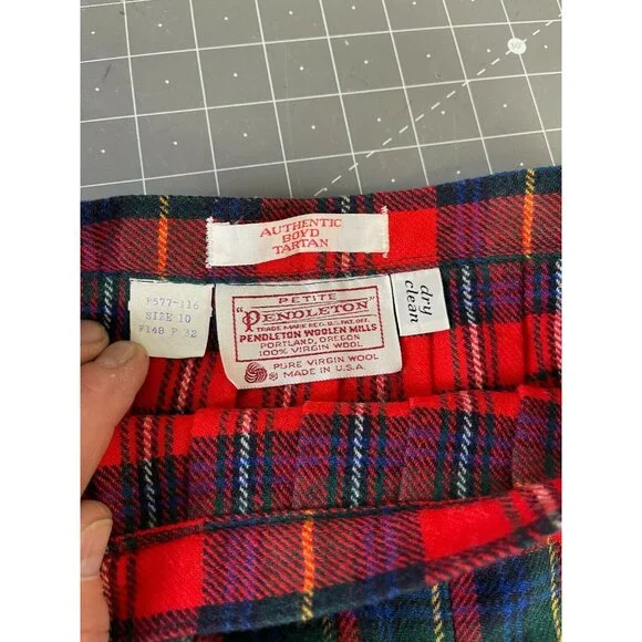 Pendleton Boyd Tartan Red & Green Wool Pleated Skirt Size 10 P Made In USA Women - Picture 4 of 5